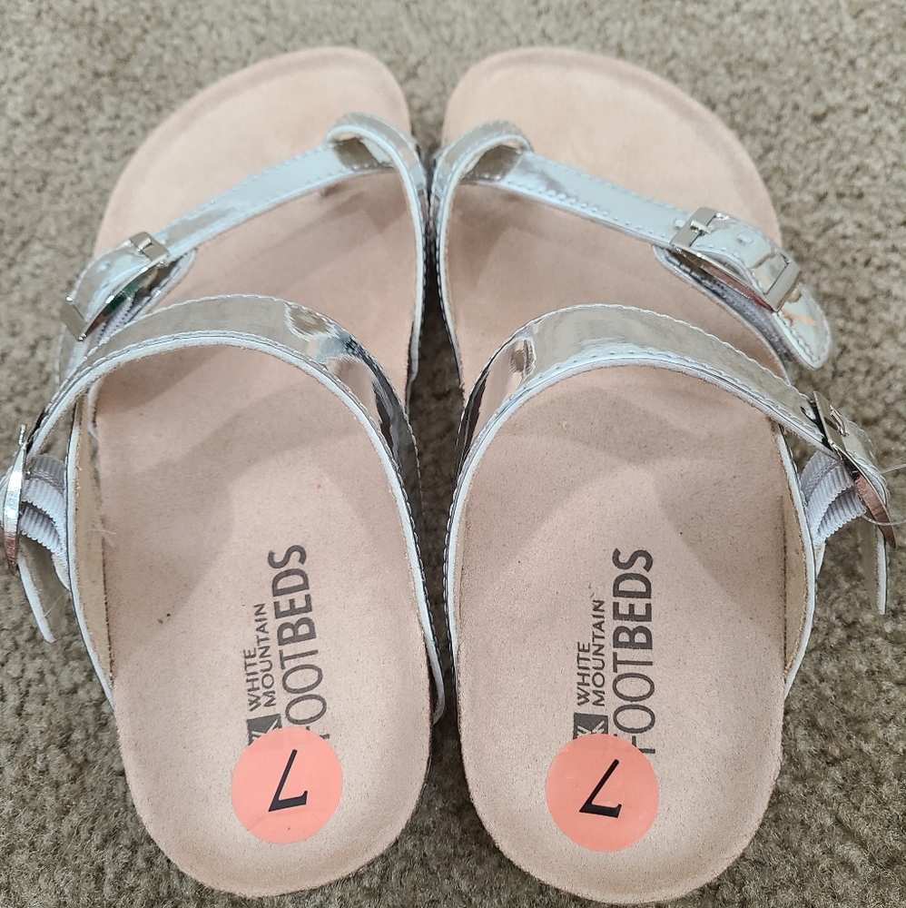White Mountain sandals